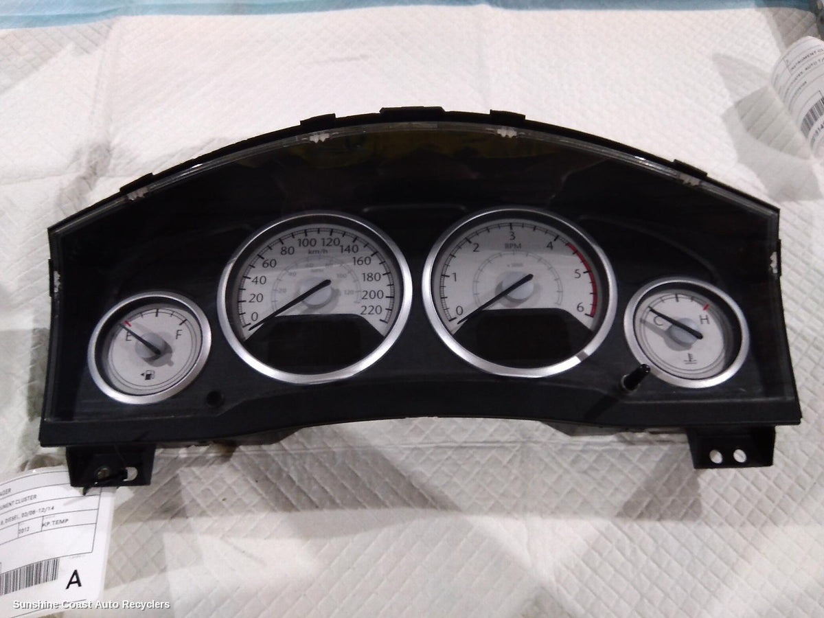 2008-2014 Chrysler Voyager Instrument Cluster