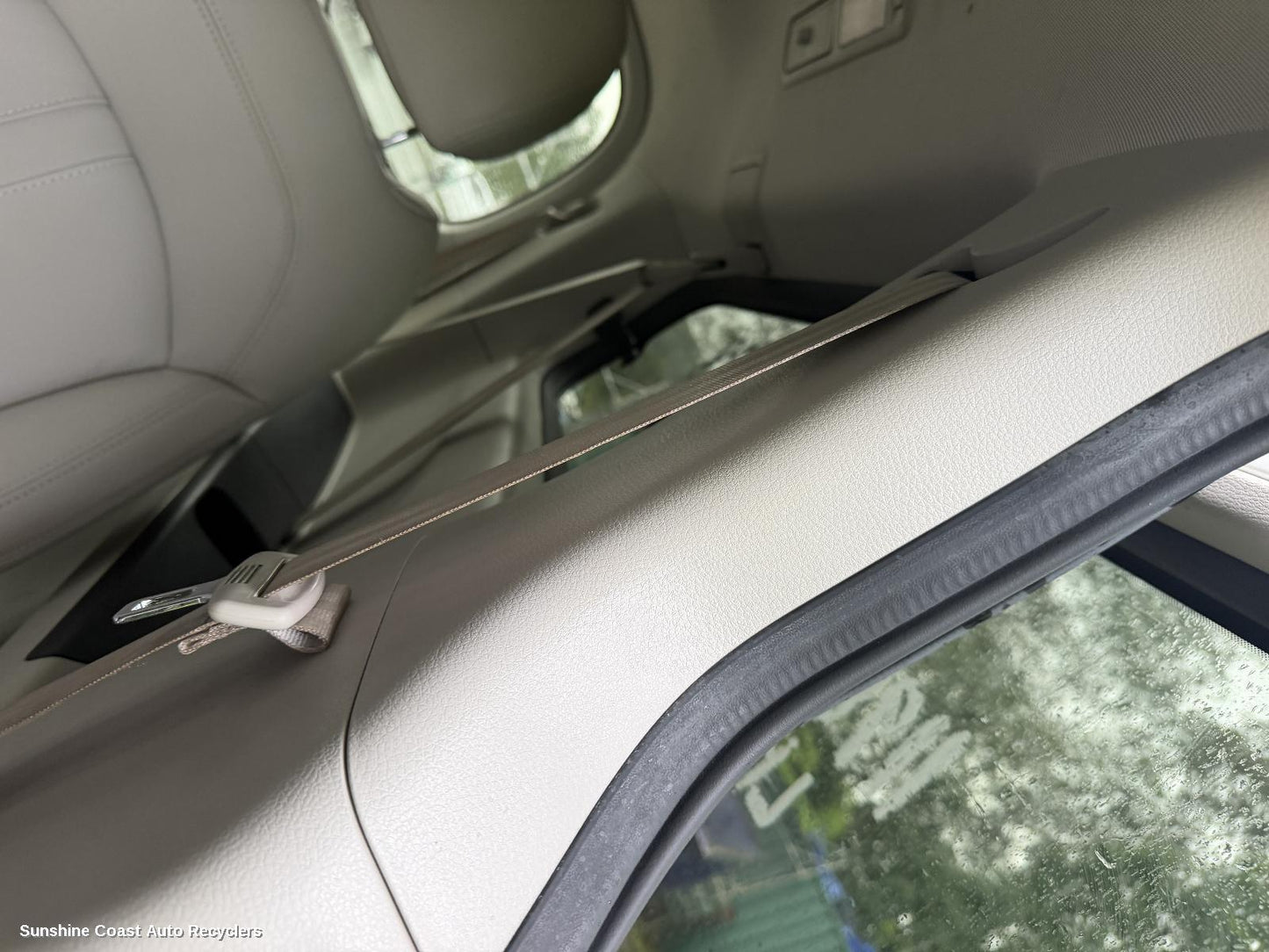 2015-2022 Ldv G10 Seatbelt Stalk