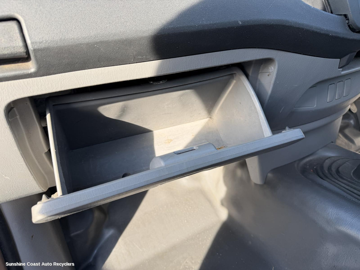 2005-2011 Toyota Hilux Glove Box