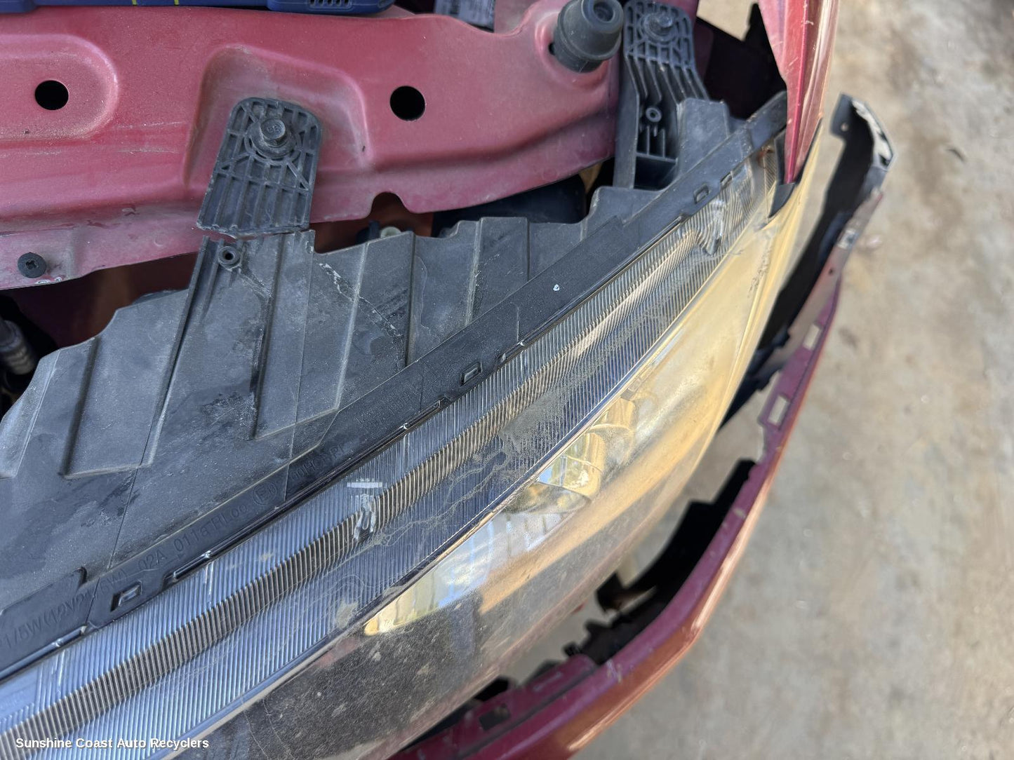2015 Holden Captiva Left Headlamp