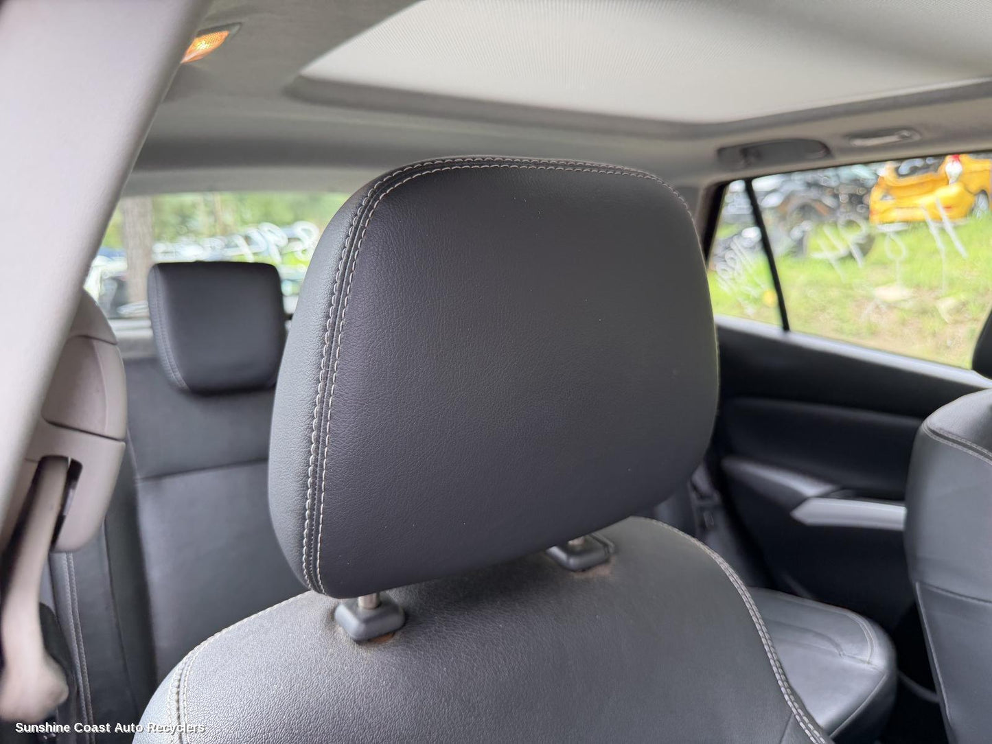2014 Suzuki S-cross Headrest
