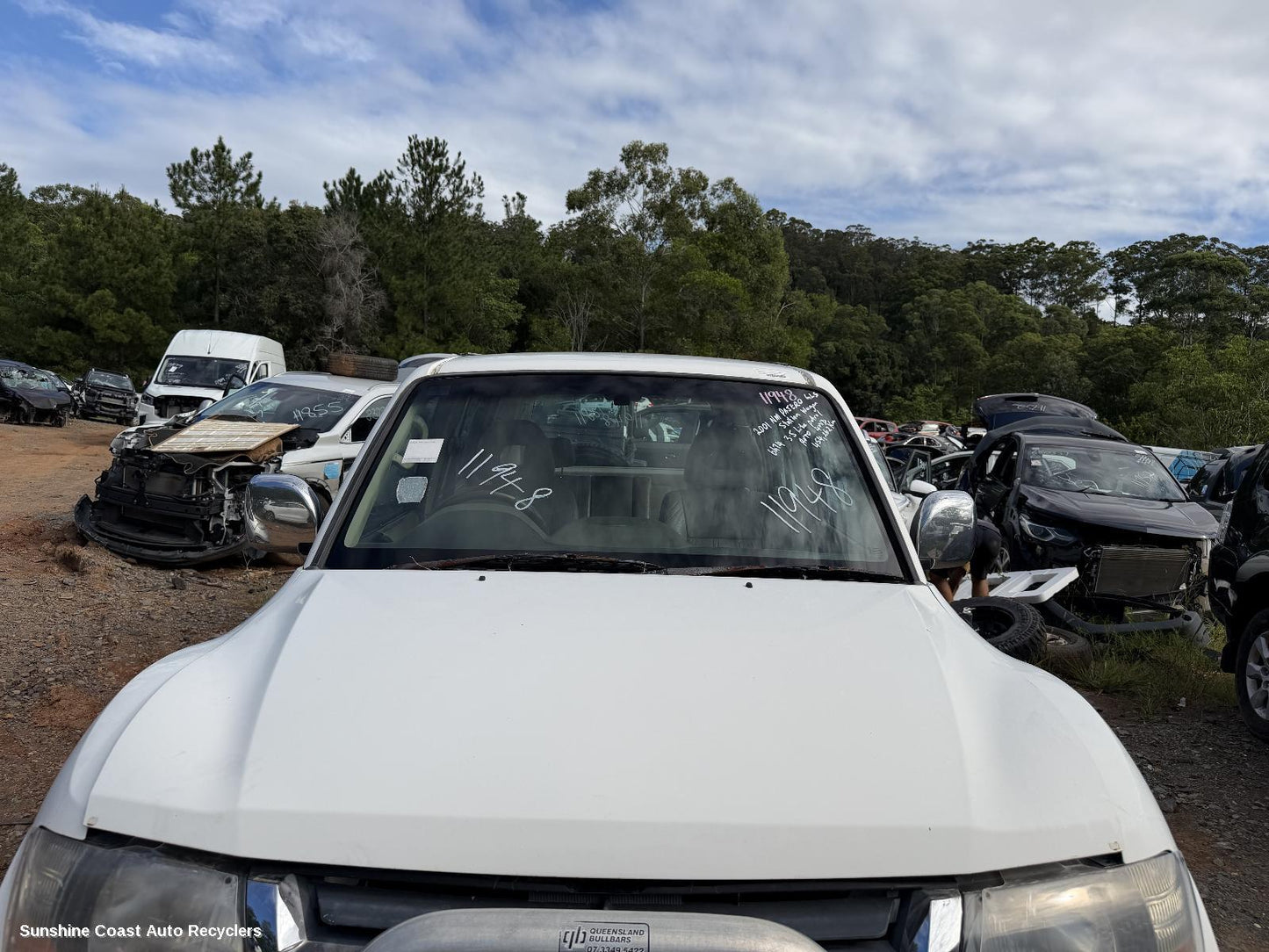 2000-2002 Mitsubishi Pajero Bonnet