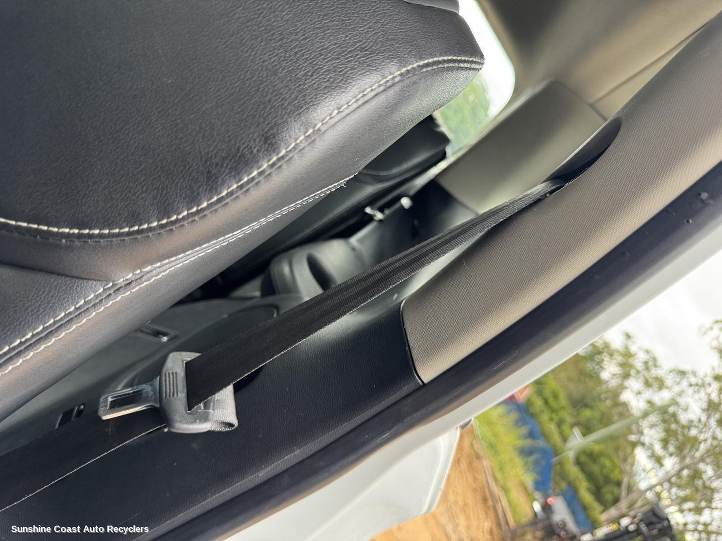 2022 Ldv D90 Seatbelt Stalk