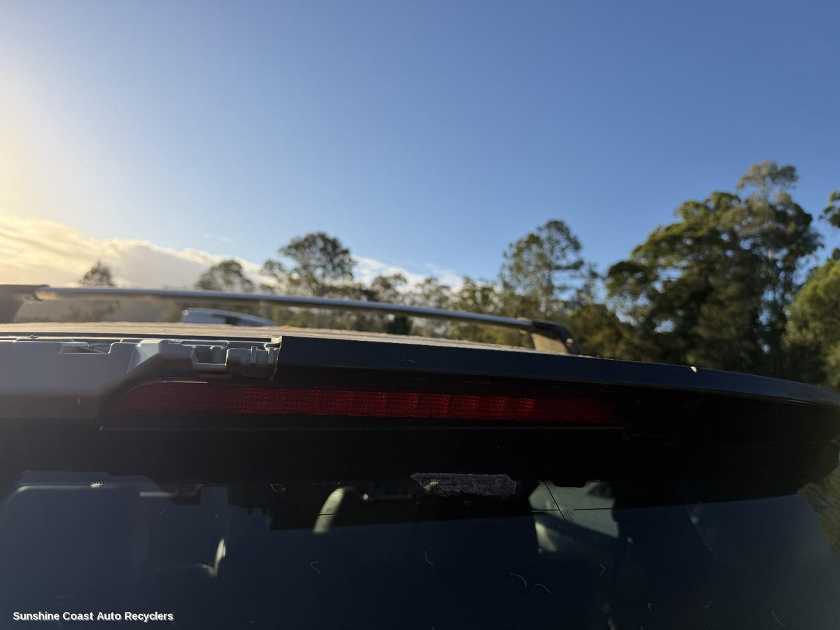 2007-2015 Mazda Cx9 High Level Stoplight
