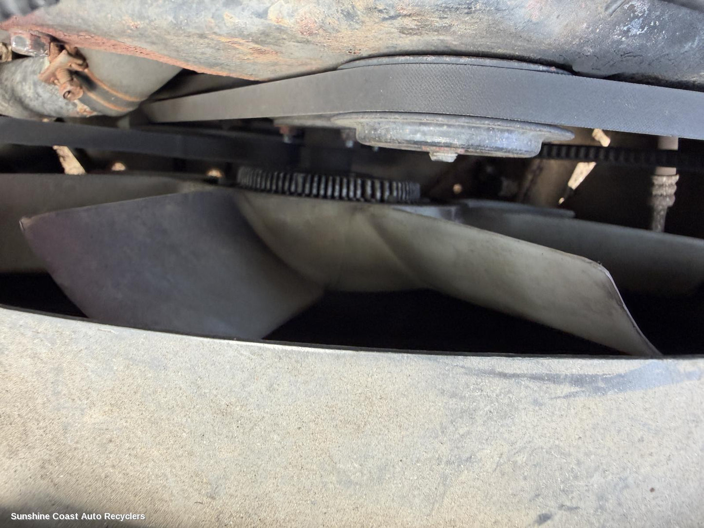 2001 Nissan Navara Fan