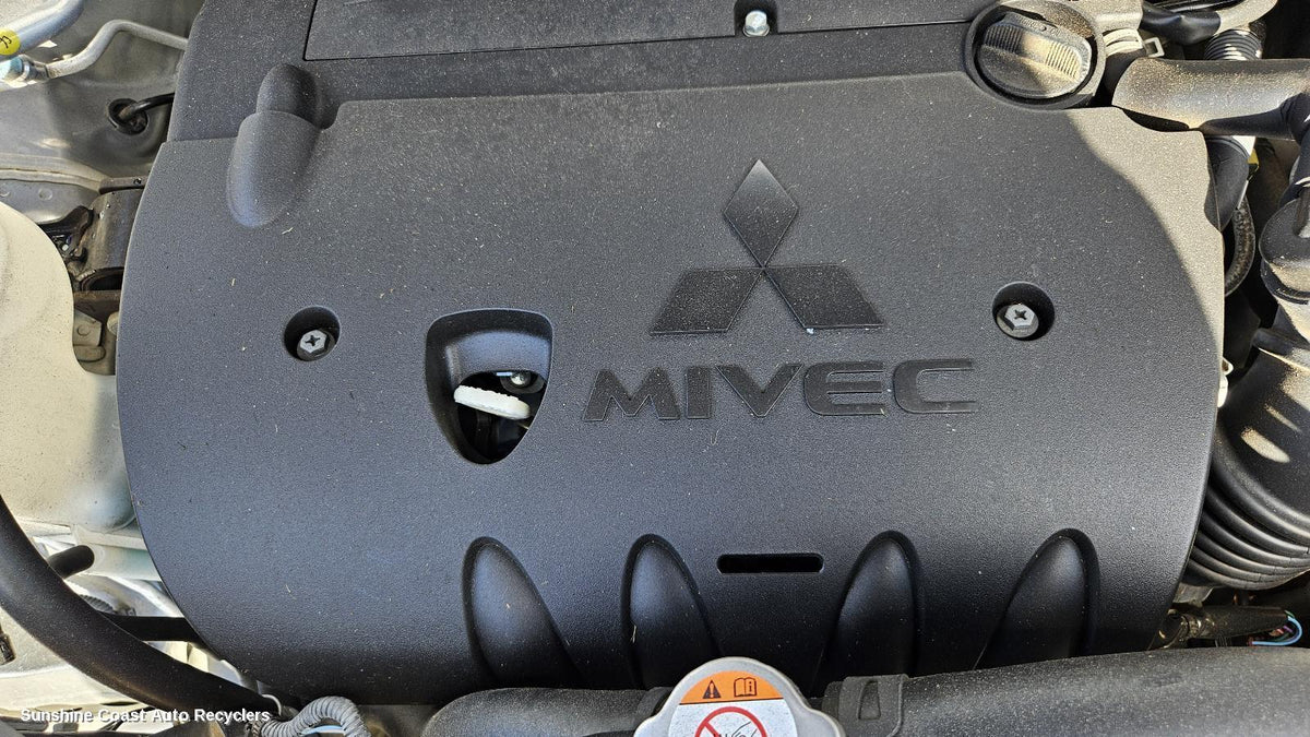 2010-2019 Mitsubishi Asx Engine Cover