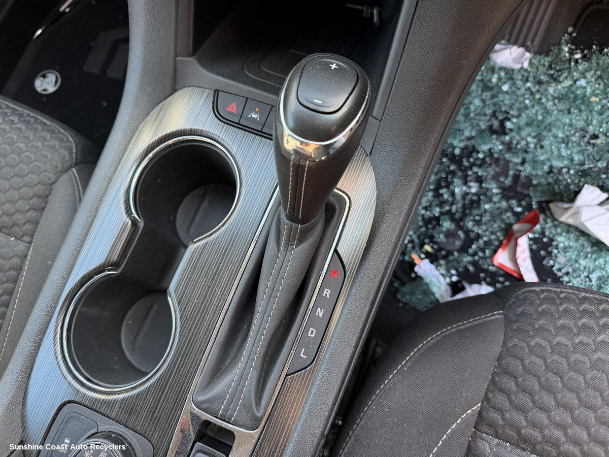 2018-2020 Holden Acadia Gear Stick Shifter
