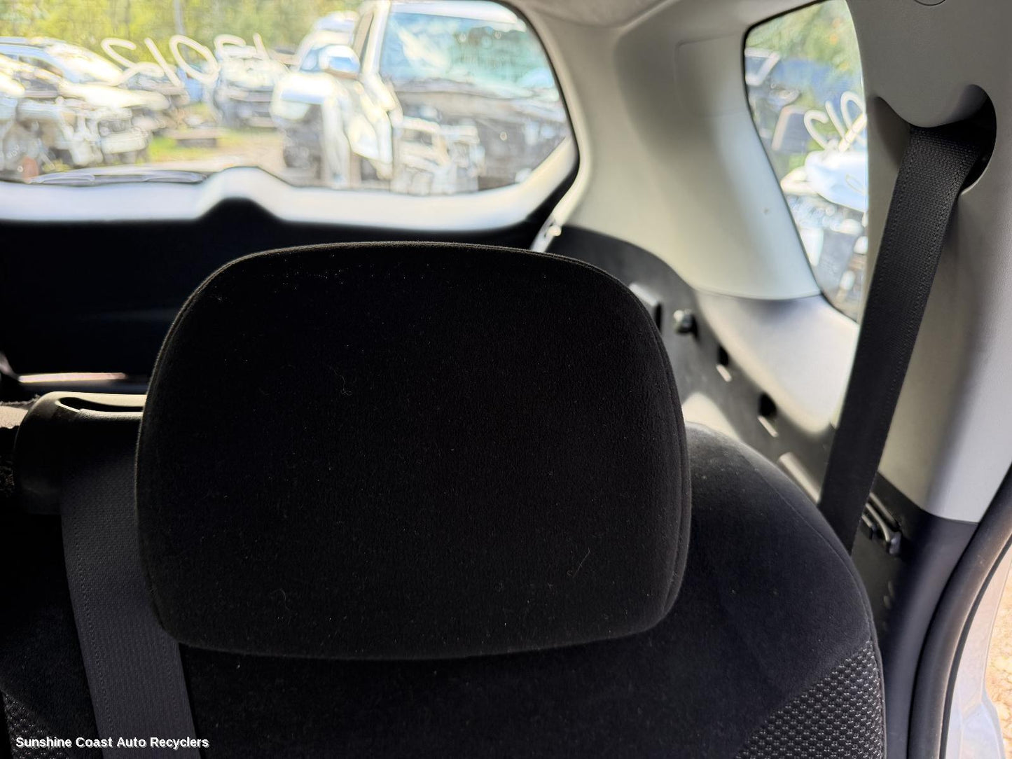 2009-2012 Mitsubishi Outlander Headrest