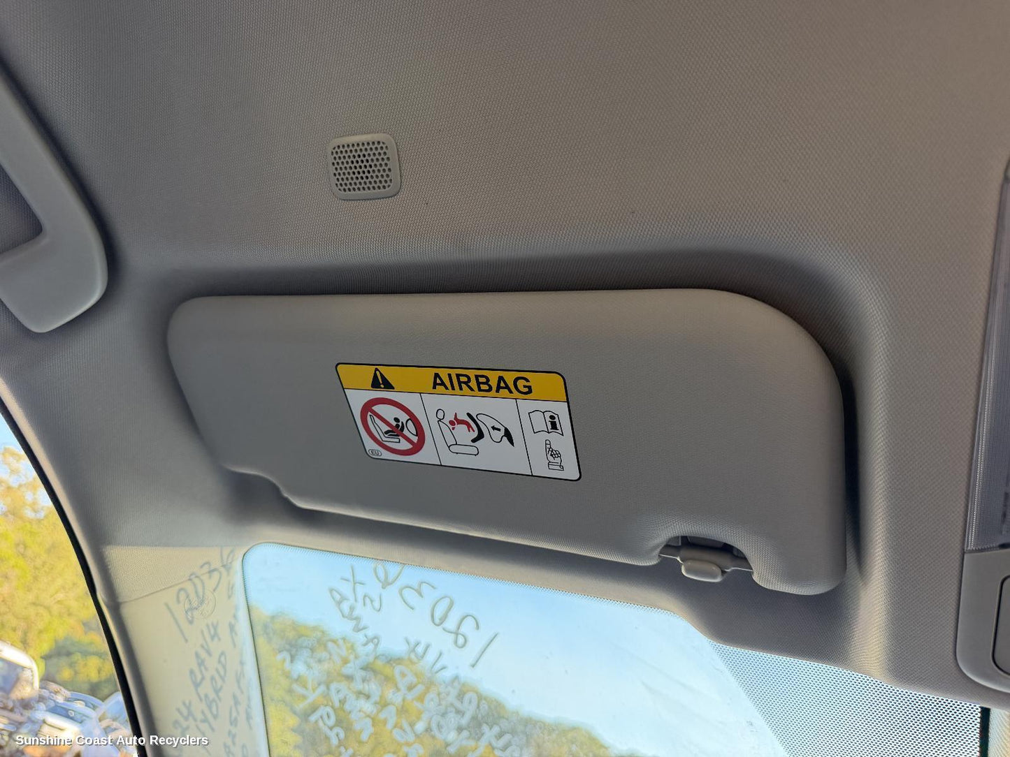 2018-2025 Toyota Rav4 Sunvisor