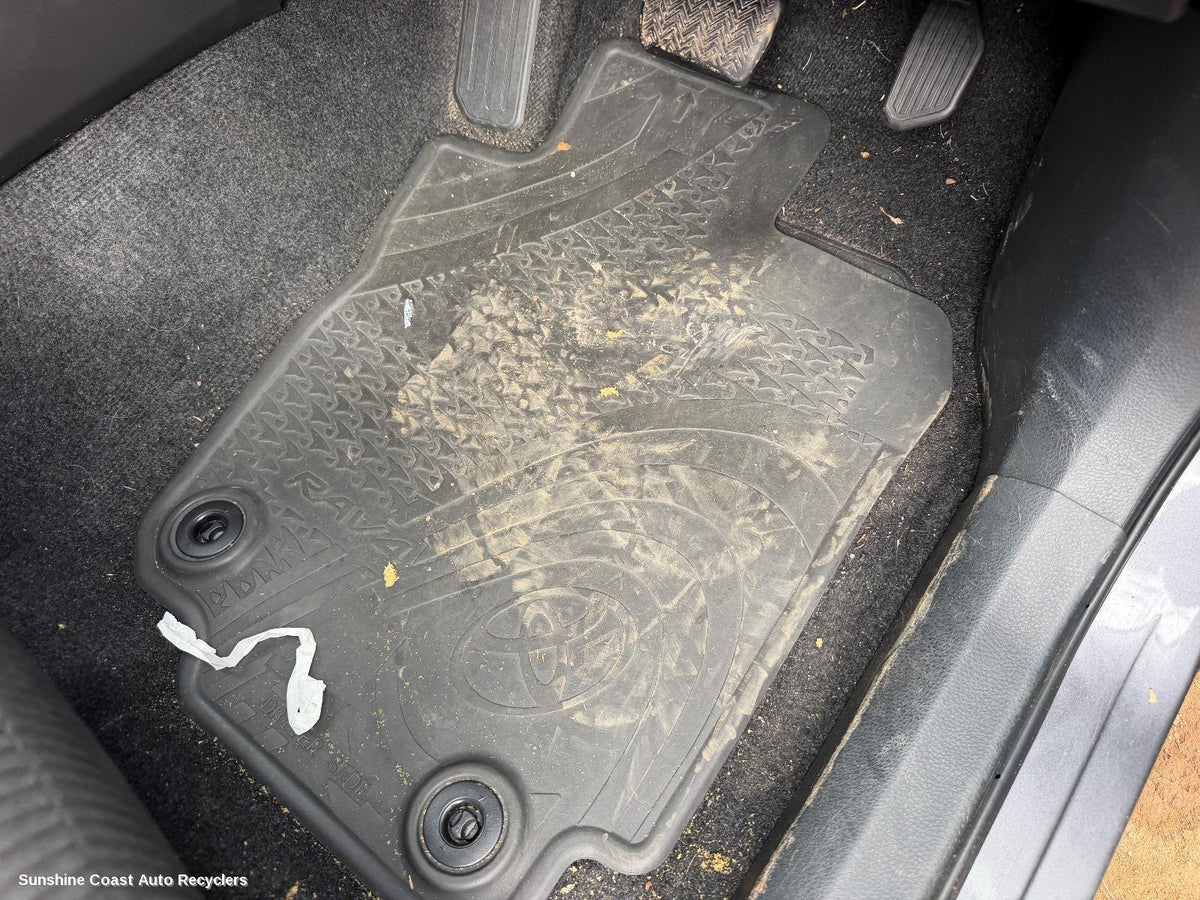 2012-2018 Toyota Rav4 Floor Mats