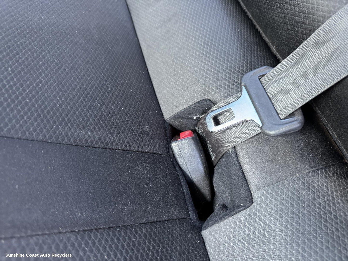 2010 Mitsubishi Pajero Seatbelt Stalk