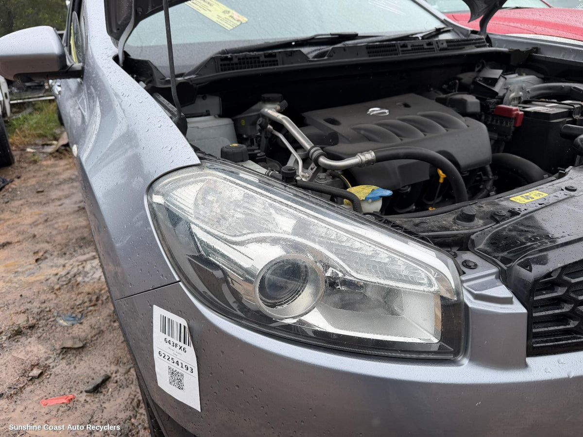2010-2014 Nissan Dualis Right Headlamp