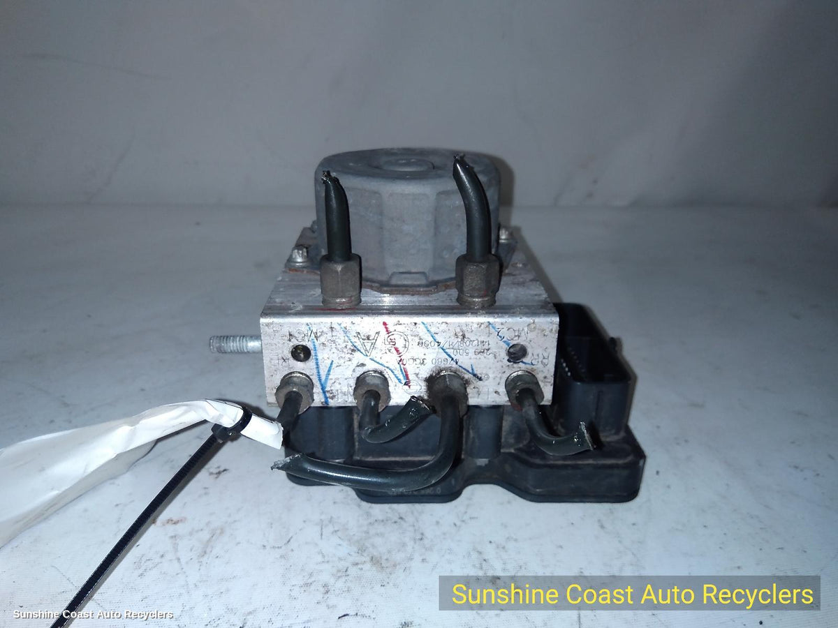 2013-2016 Nissan Pulsar Abs Pump Modulator
