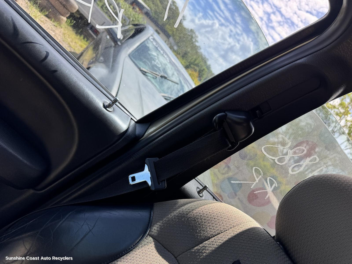 2001-2007 Jeep Cherokee Seatbelt Stalk