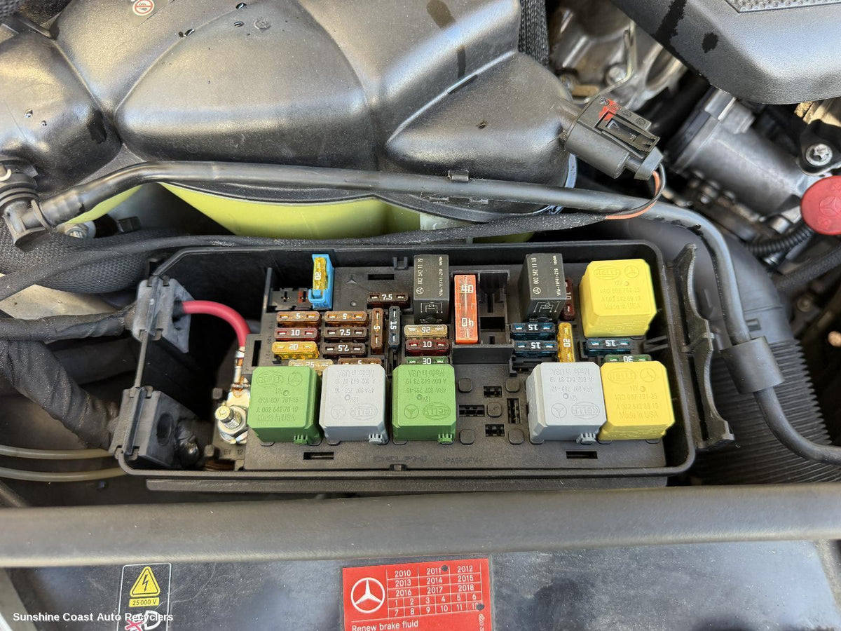 2006-2010 Mercedes R Class Fuse Box