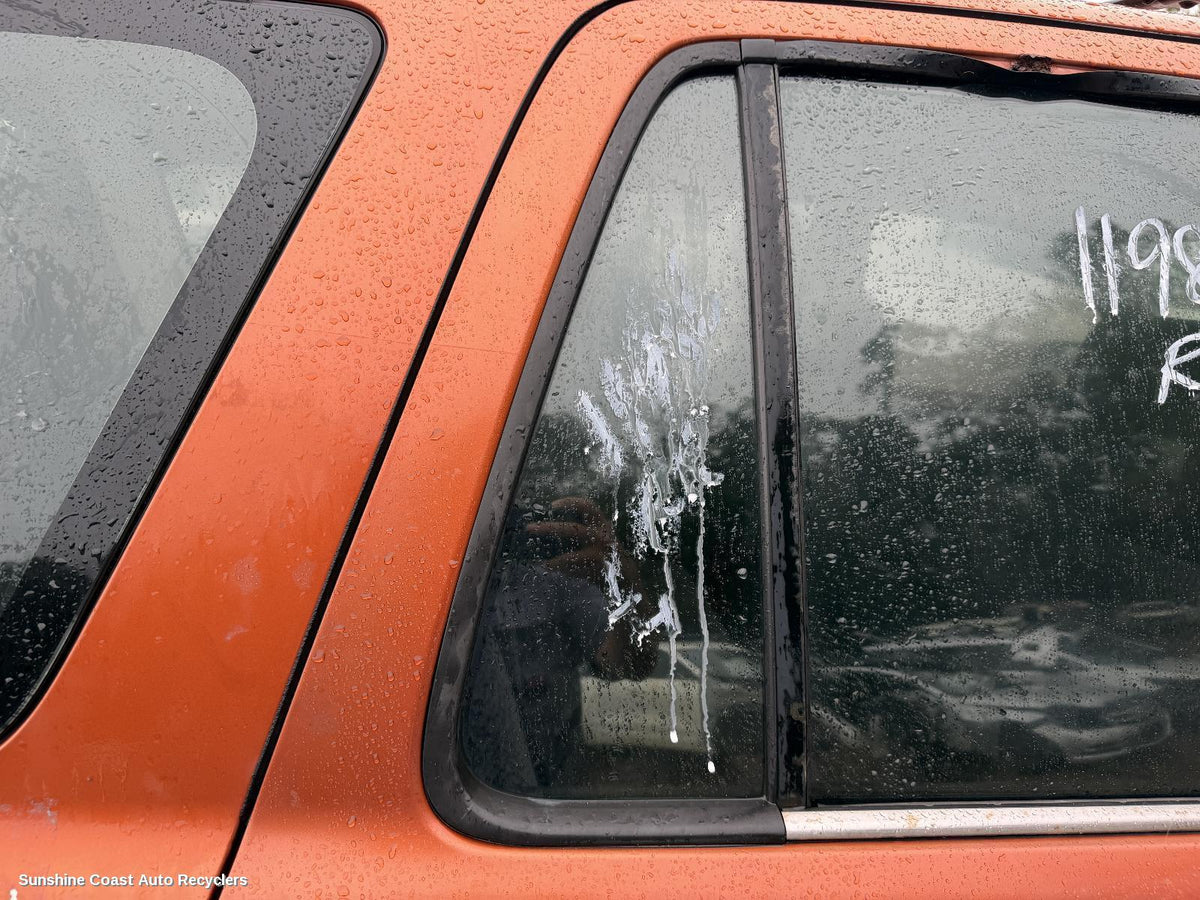 1995-2001 Honda Crv Right Rear 1 4 Door Glass