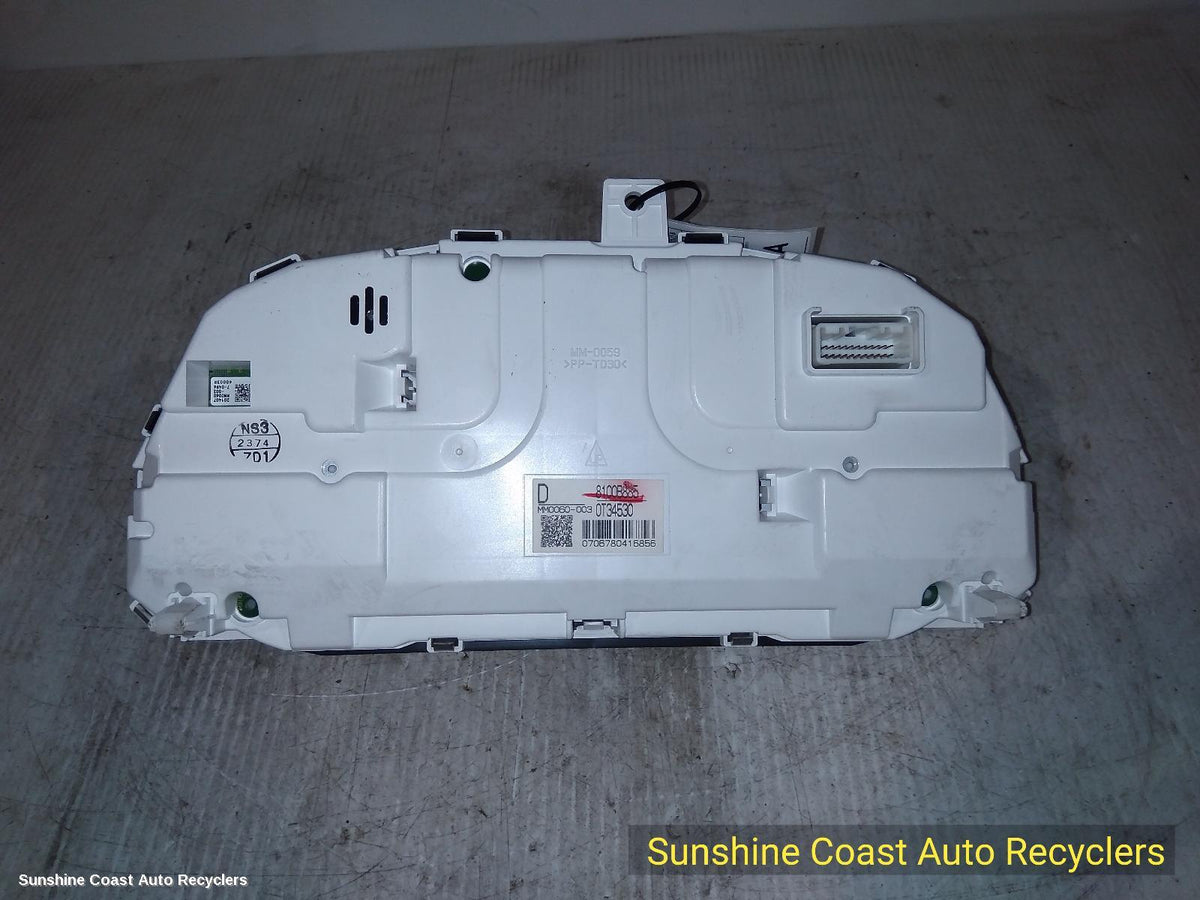 2012-2018 Mitsubishi Outlander Instrument Cluster