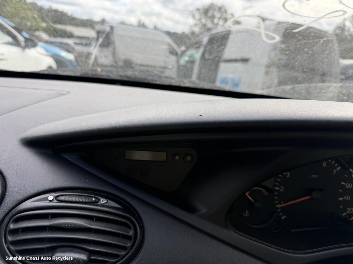 2001-2005 Ford Focus Clock