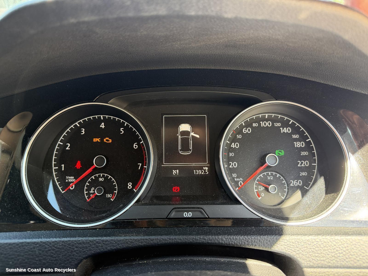2012-2017 Volkswagen Golf Instrument Cluster