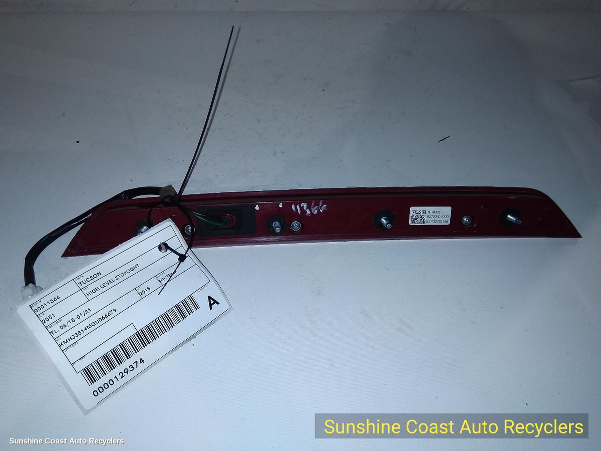 2015-2021 Hyundai Tucson High Level Stoplight