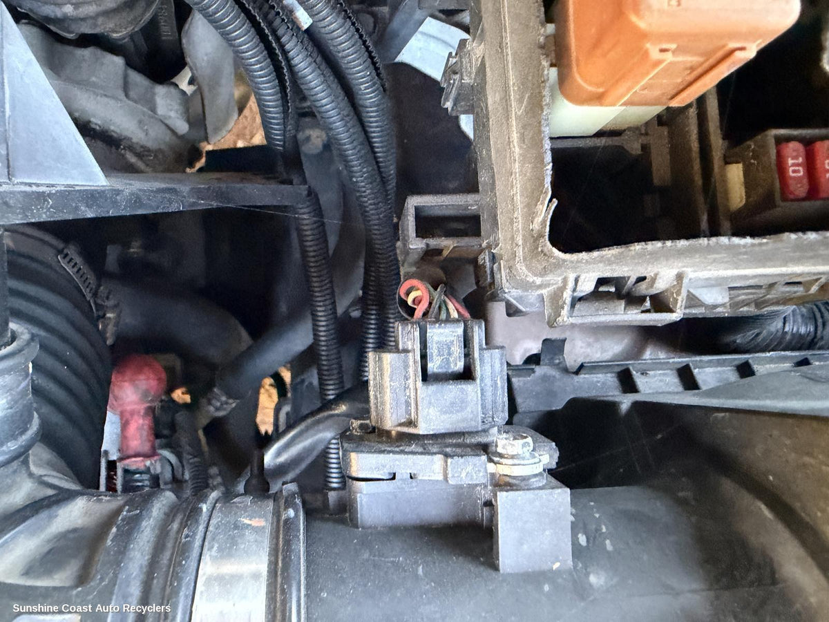 2005-2015 Nissan Navara Air Flow Meter