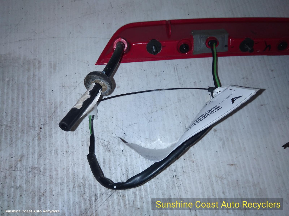 2015-2021 Hyundai Tucson High Level Stoplight