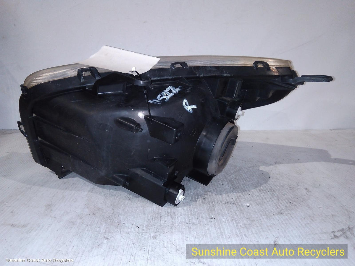 2000-2003 Toyota Rav4 Right Headlamp