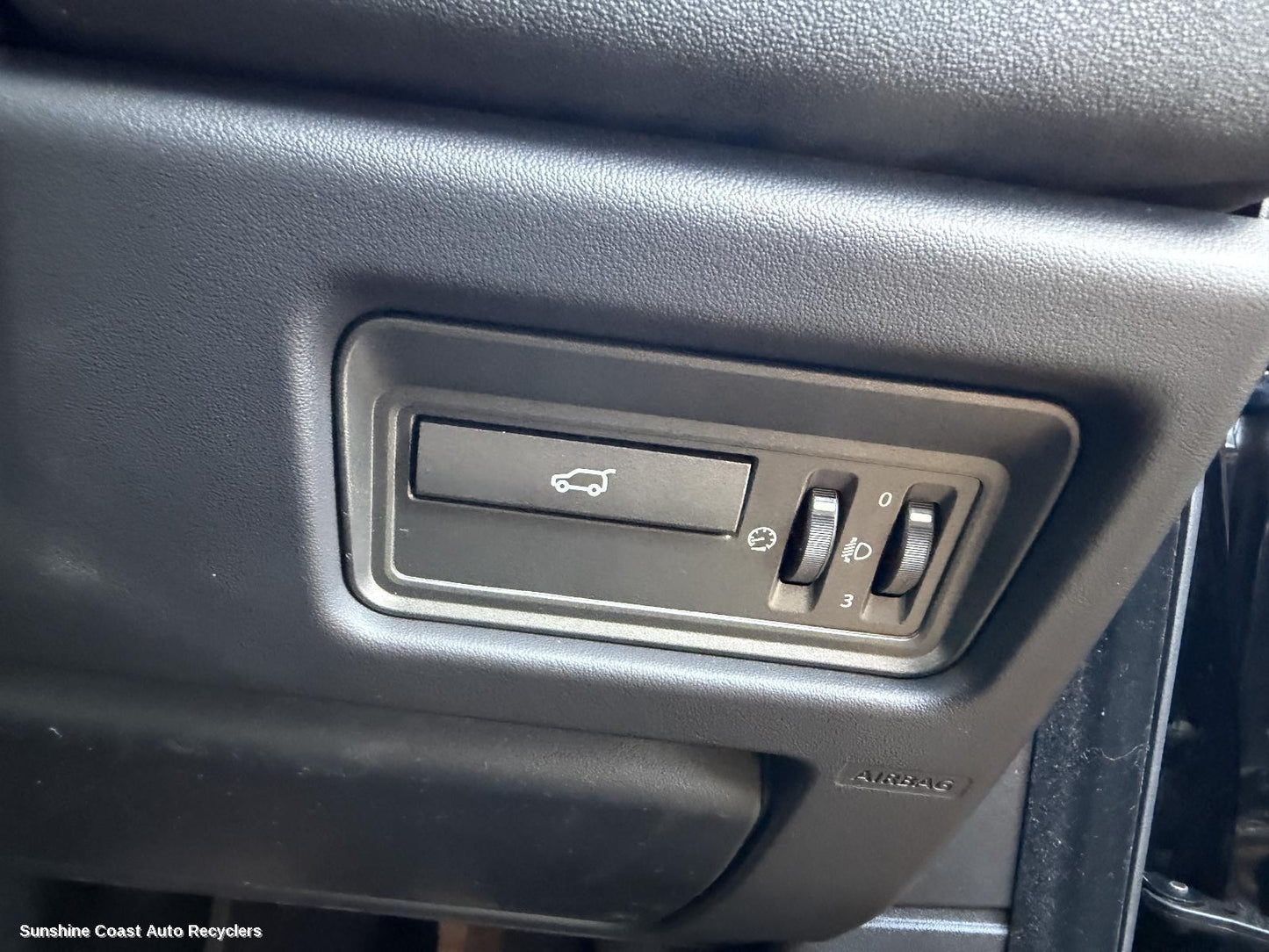2011-2019 Land Rover Rangerover Evoque Misc Switch Relay