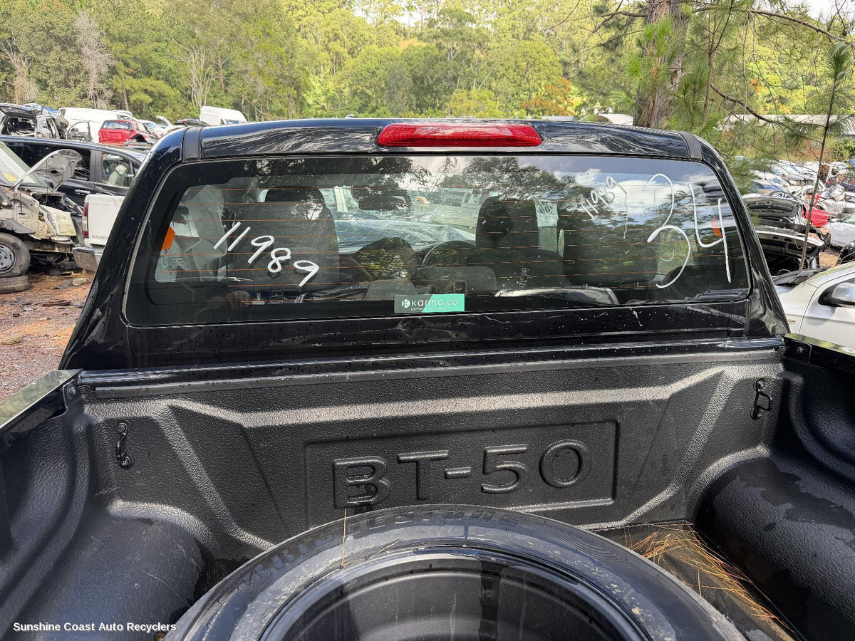 2020-2026 Mazda Bt50 High Level Stoplight
