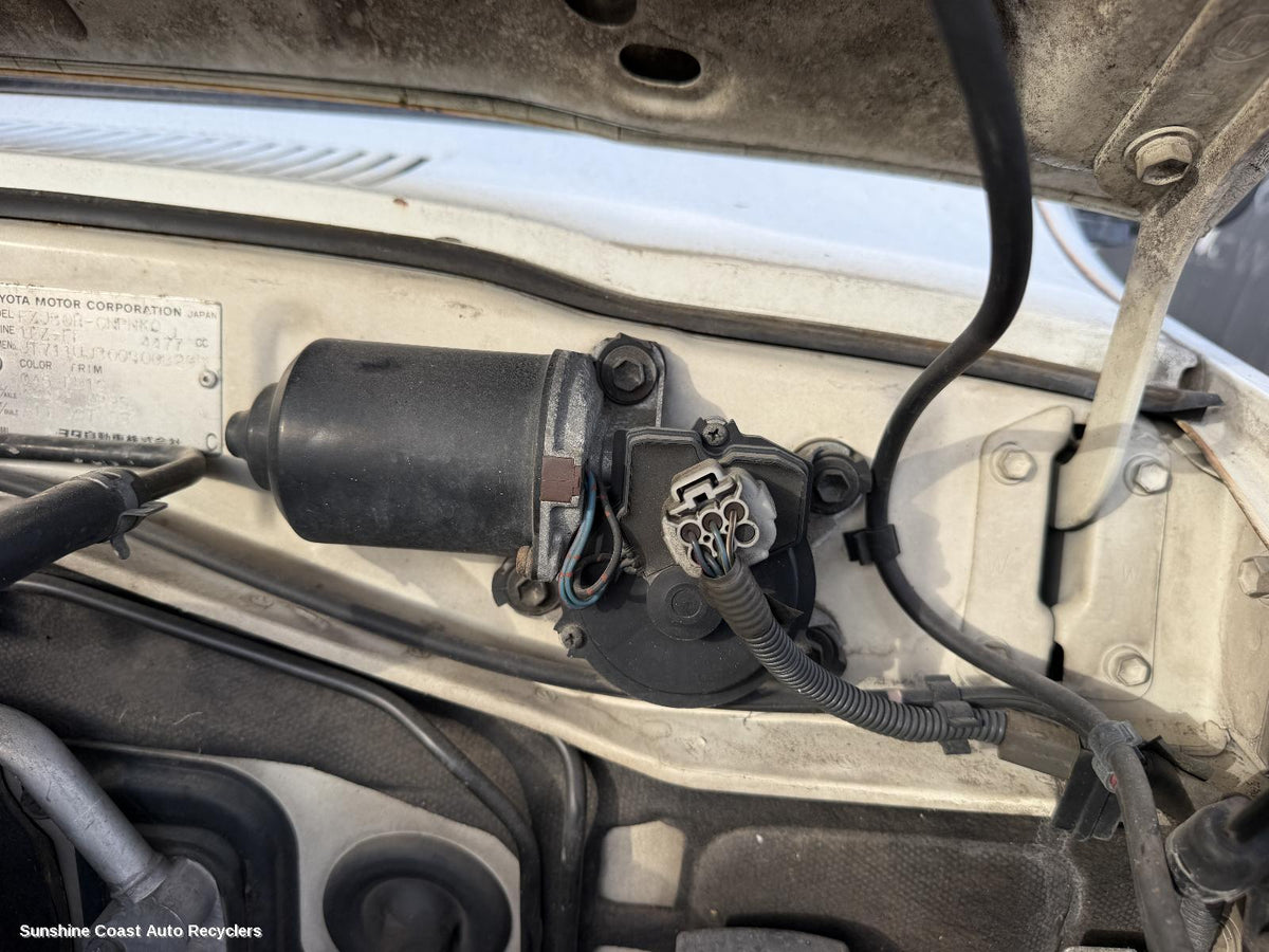 1992-1998 Toyota Landcruiser Wiper Motor