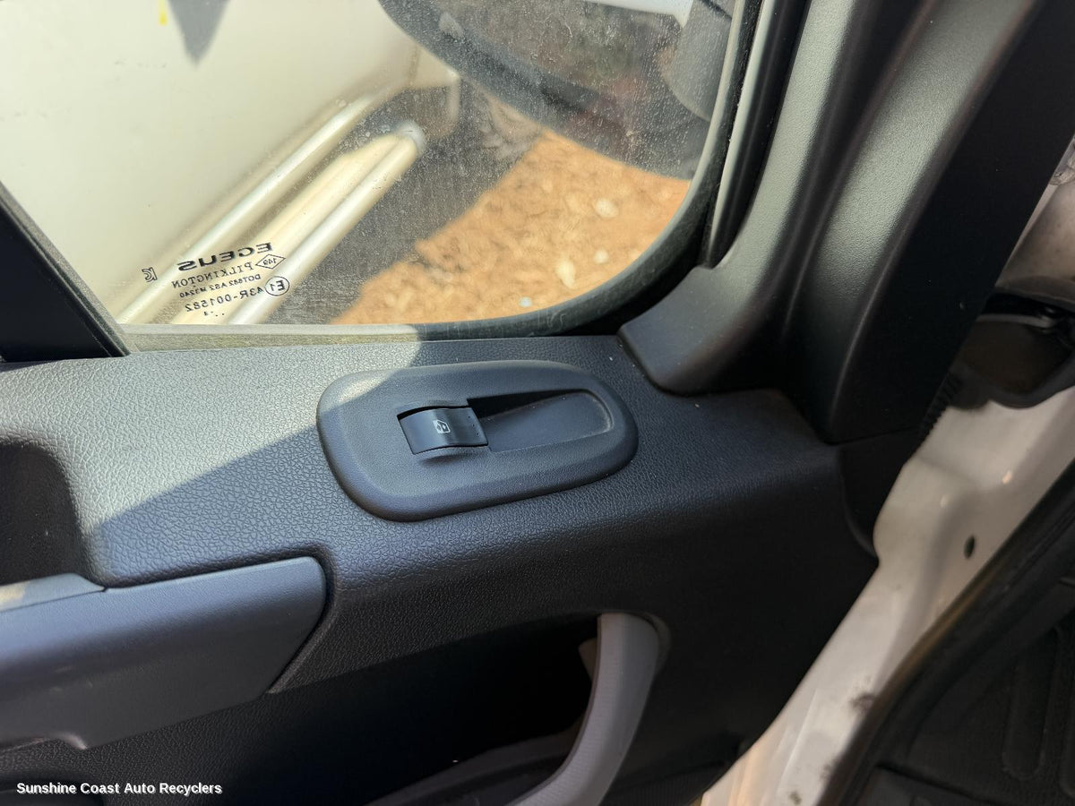 2011-2020 Renault Master Pwr Dr Wind Switch