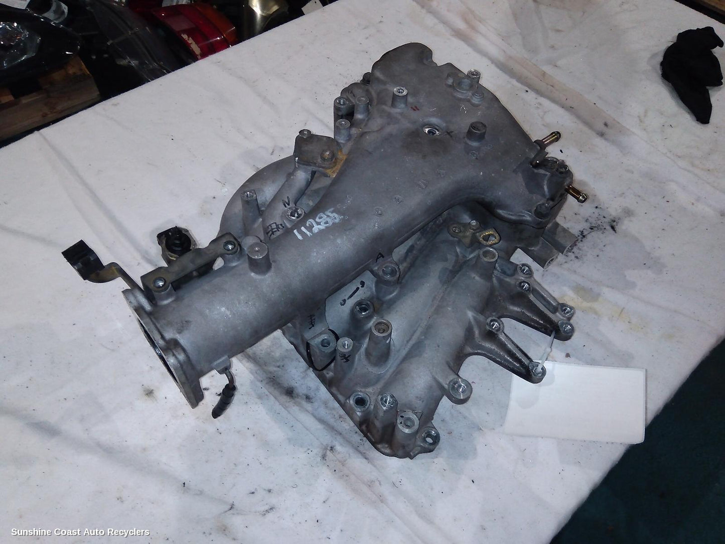 2002 Mitsubishi Pajero Manifold