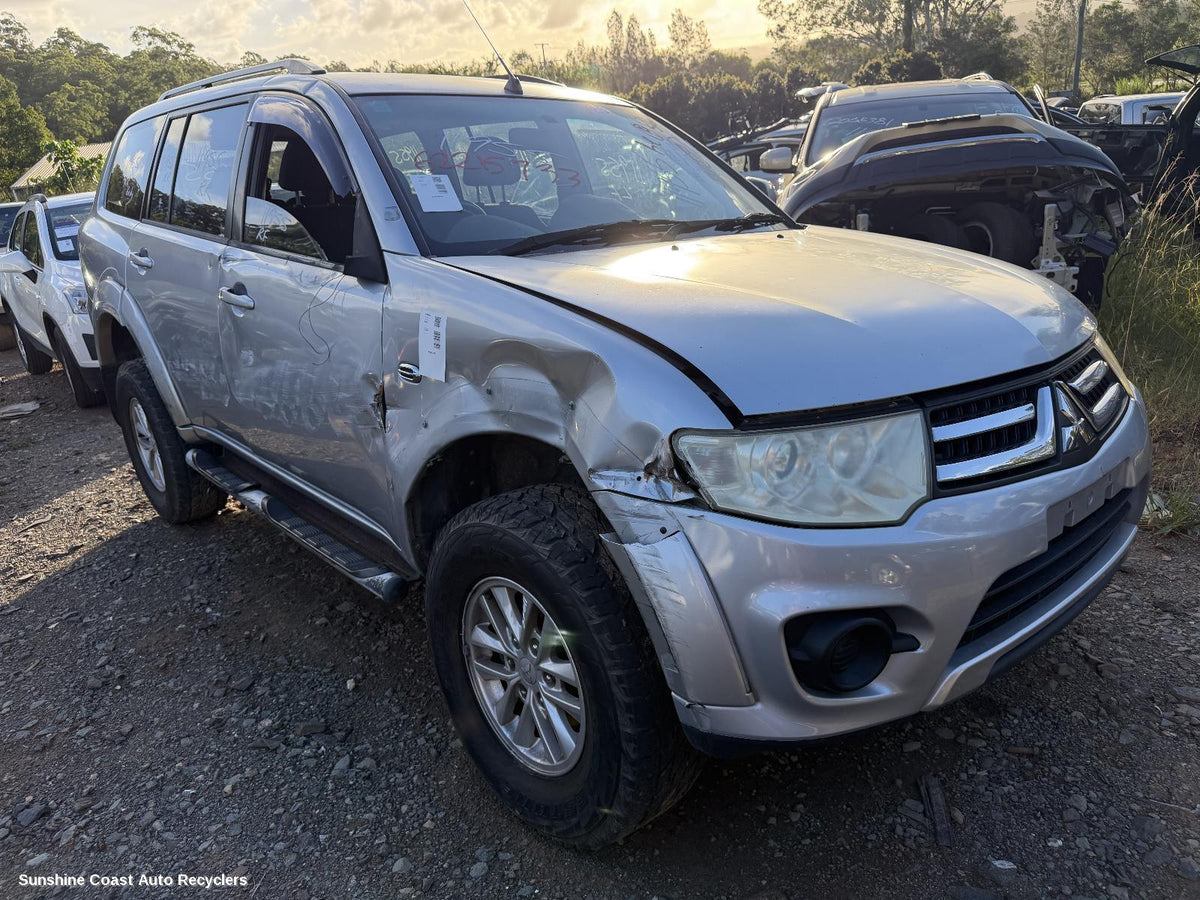 2009-2015 Mitsubishi Challenger Hoodlining