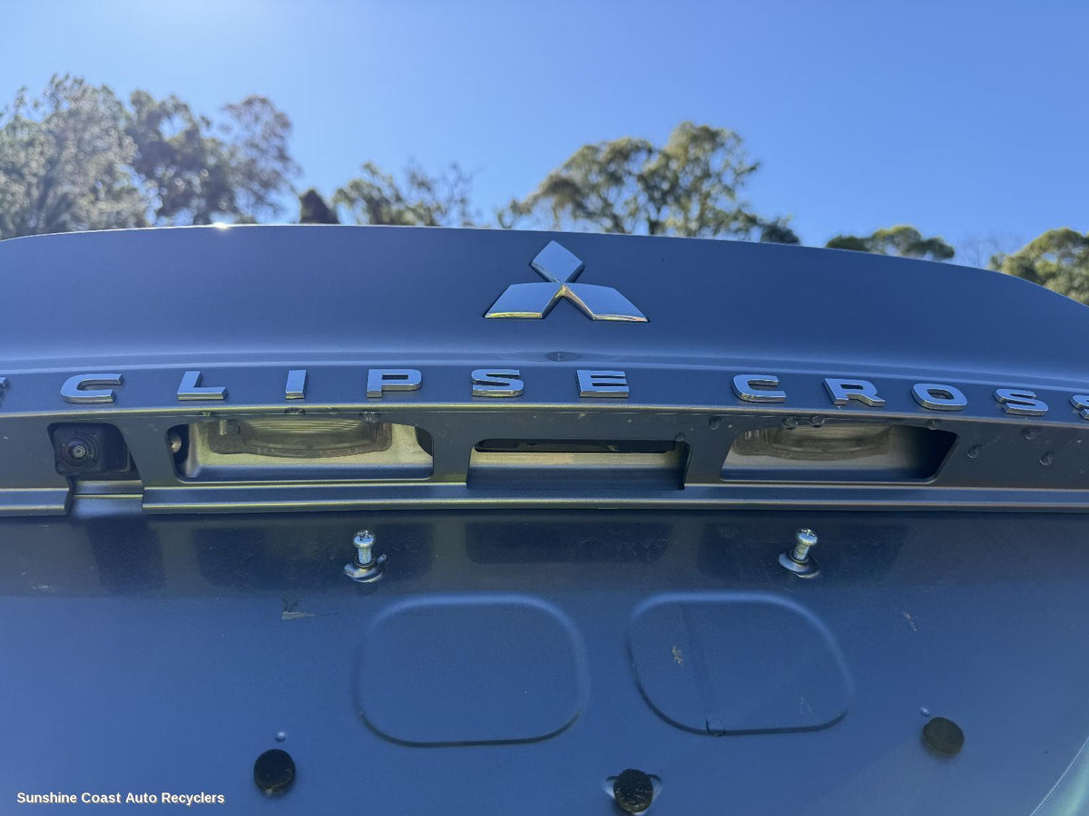 2017-2026 Mitsubishi Eclipse Cross Number Plate Lamp