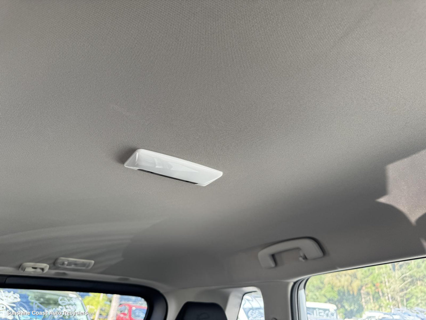 2024 Nissan Xtrail Courtesy Light