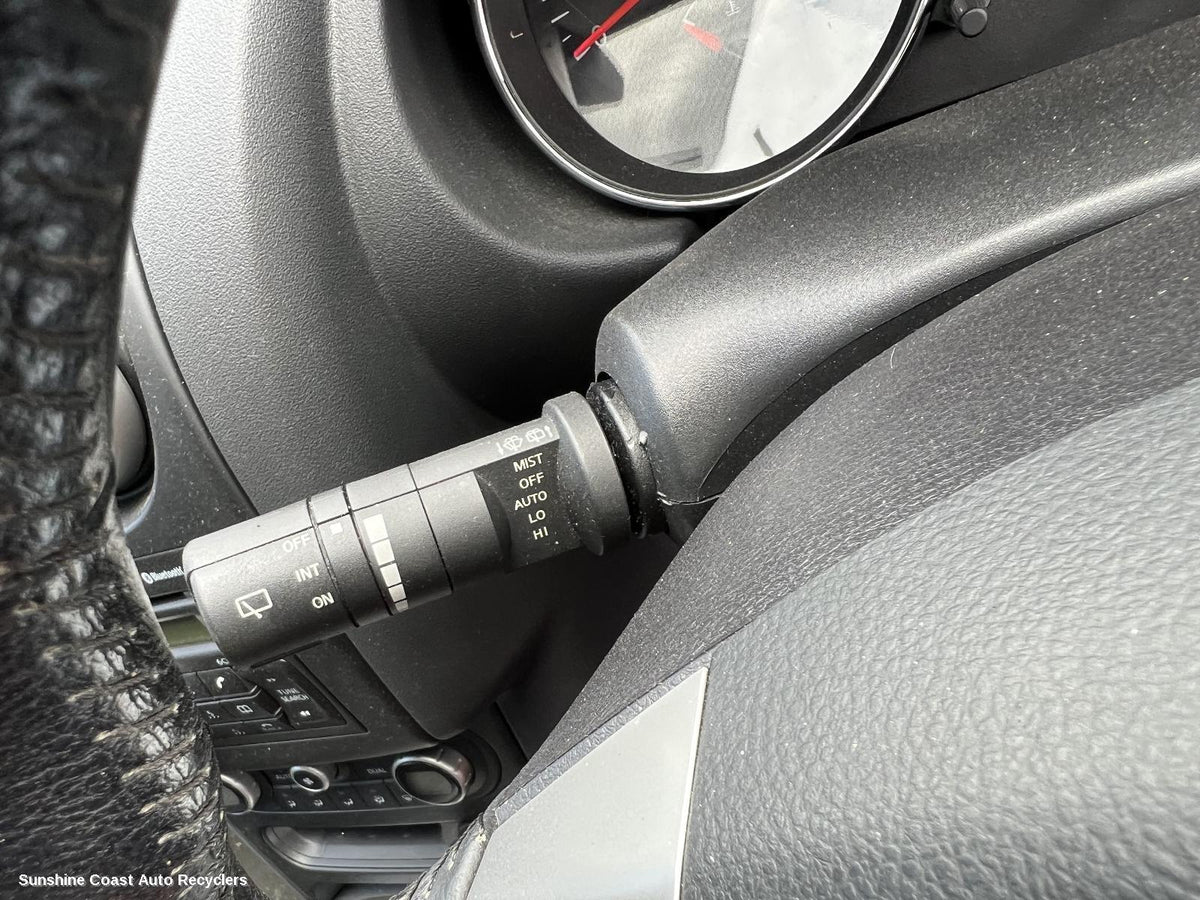 2007-2014 Nissan Dualis Combination Switch
