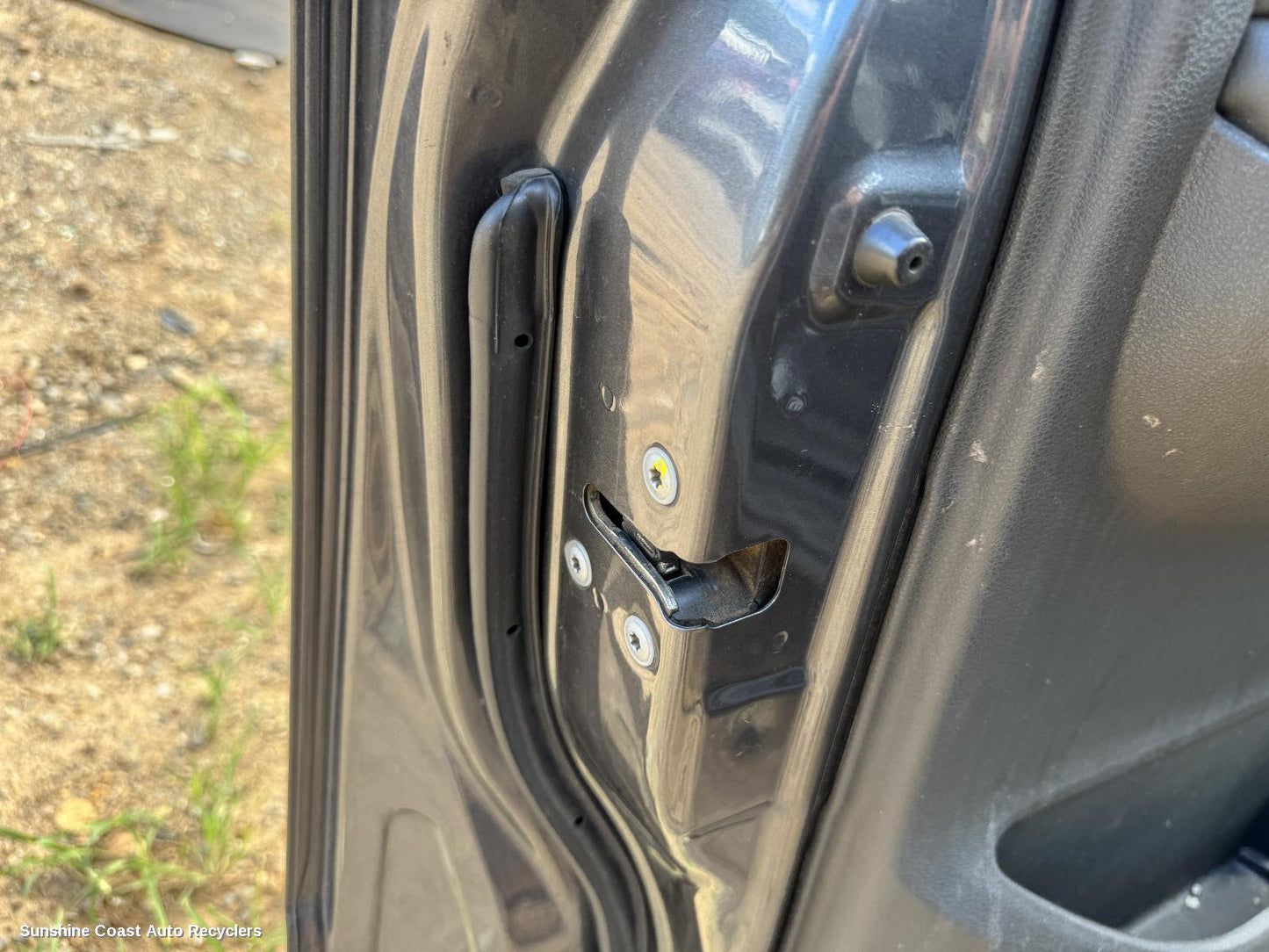 2005-2013 Nissan Pathfinder Door Boot Gate Lock