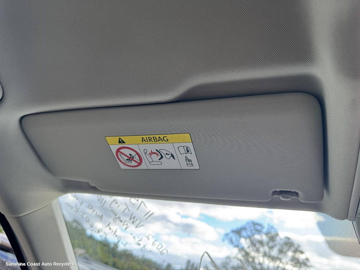 2016-2024 Volkswagen Tiguan Sunvisor