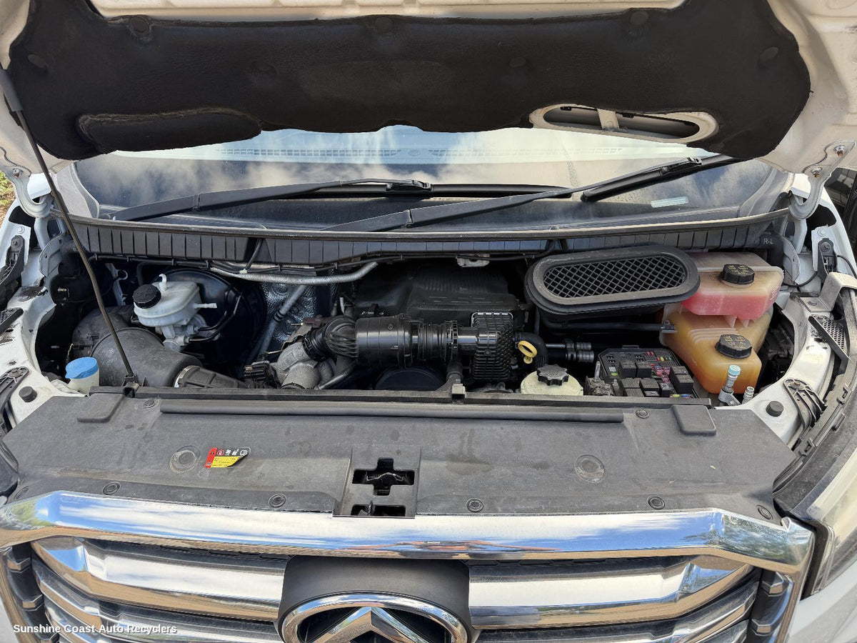 2020-2026 Ldv Deliver 9 Left Headlamp