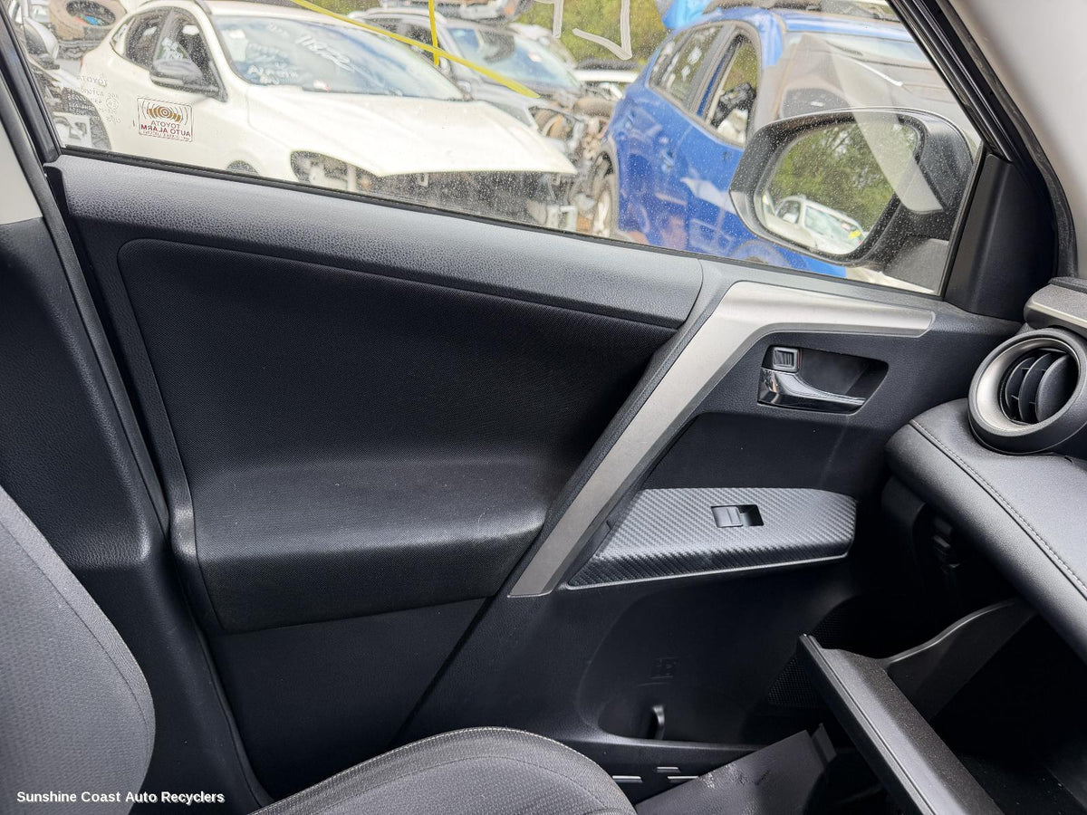 2012-2018 Toyota Rav4 Door Handle