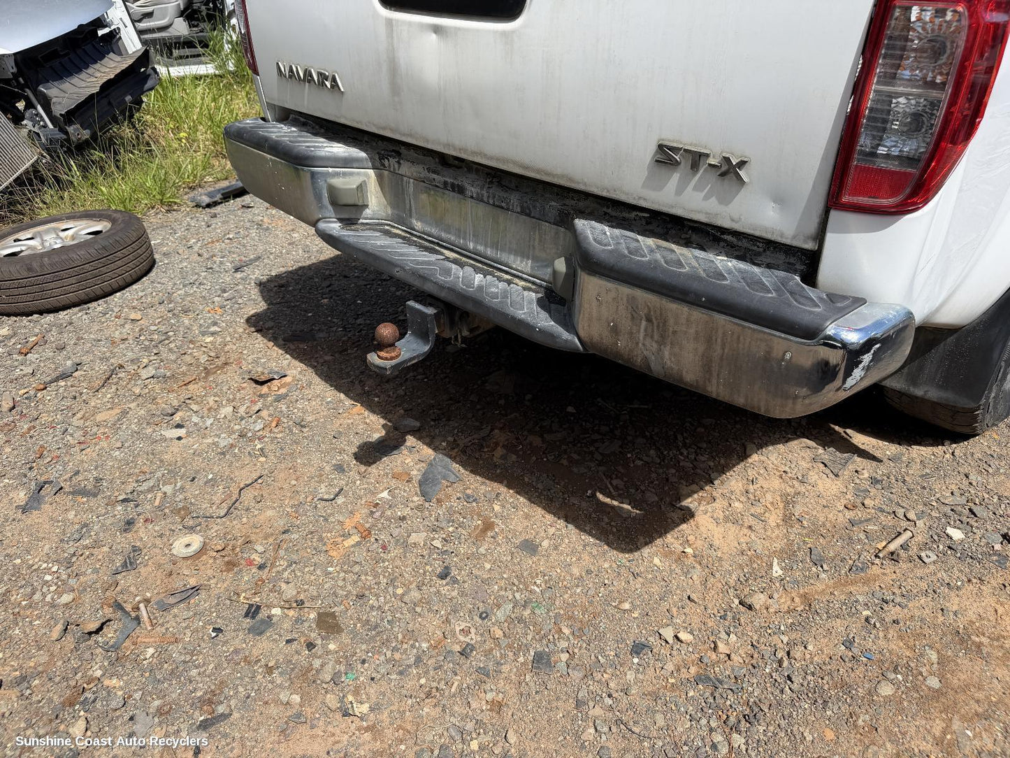 2009-2015 Nissan Navara Towbar