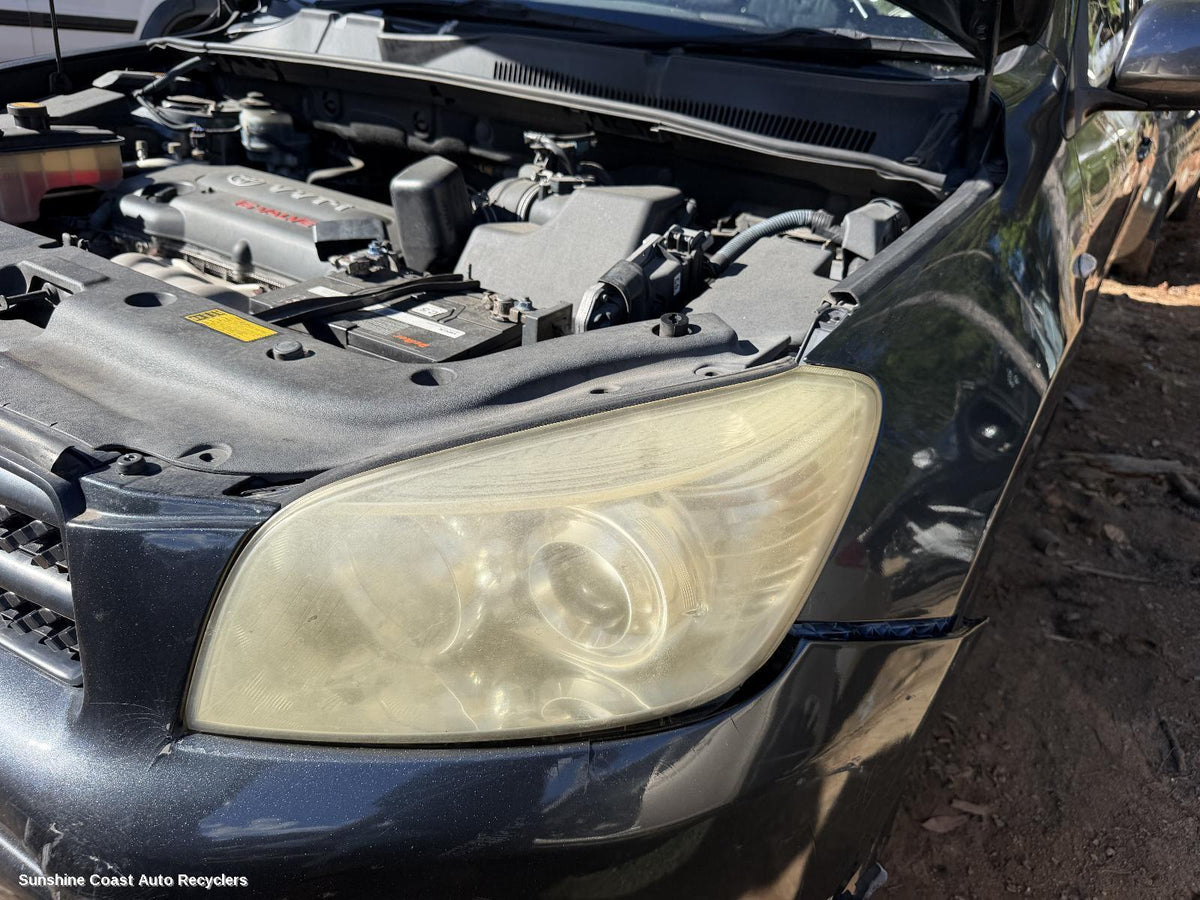 2005-2008 Toyota Rav4 Left Headlamp