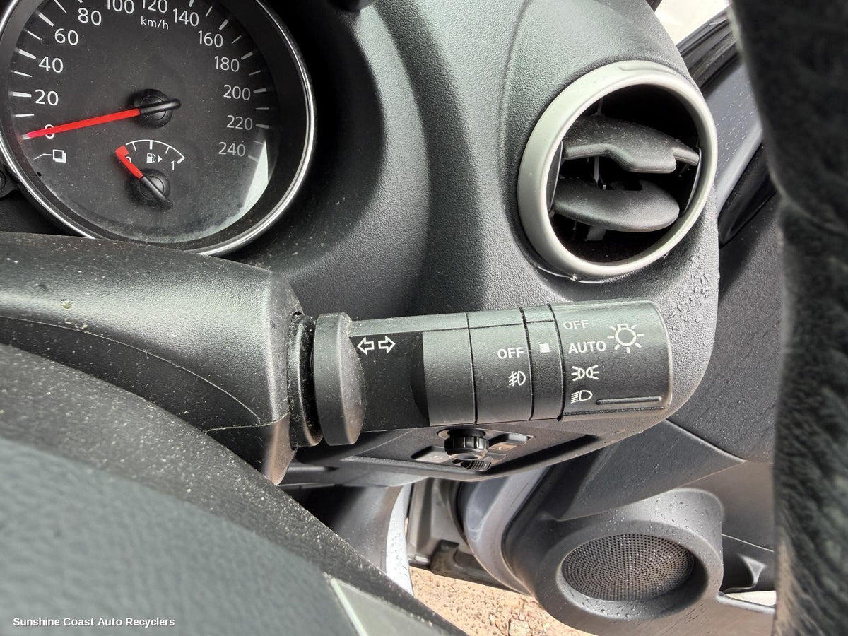2007-2014 Nissan Dualis Combination Switch