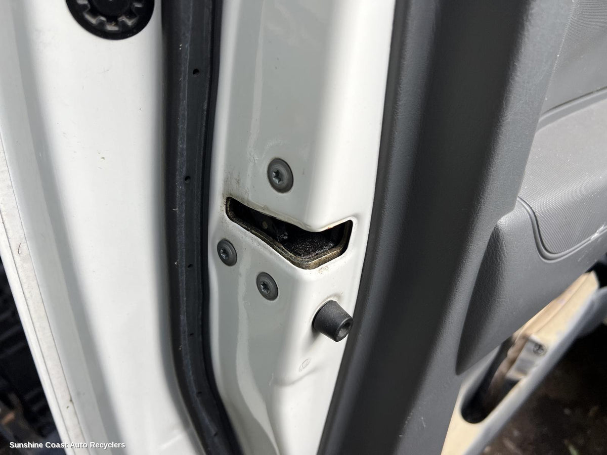 2005-2015 Toyota Hilux Door Boot Gate Lock
