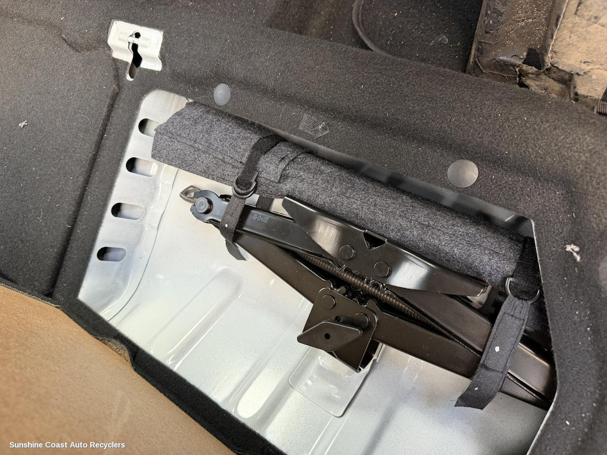 2017-2026 Ldv T60 Jack Tool Kit