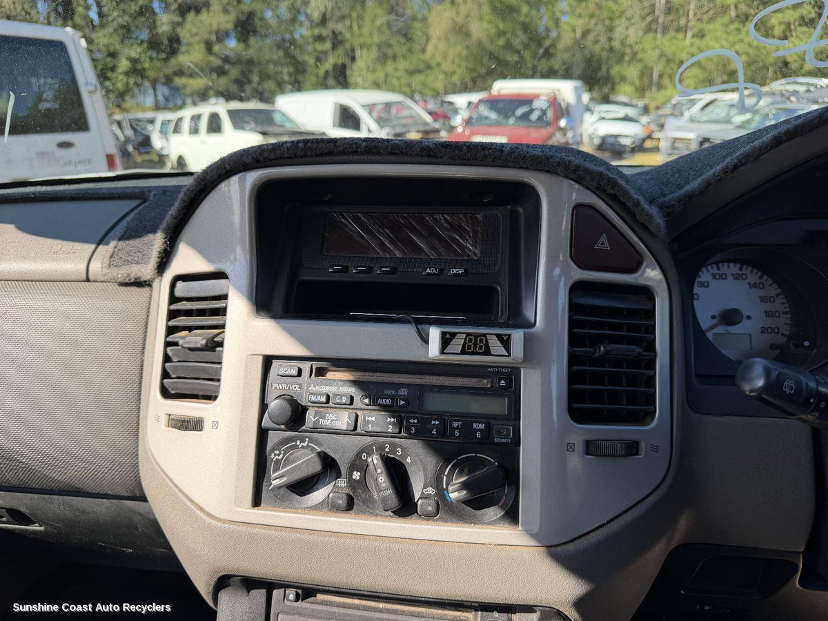 2002-2006 Mitsubishi Pajero Misc