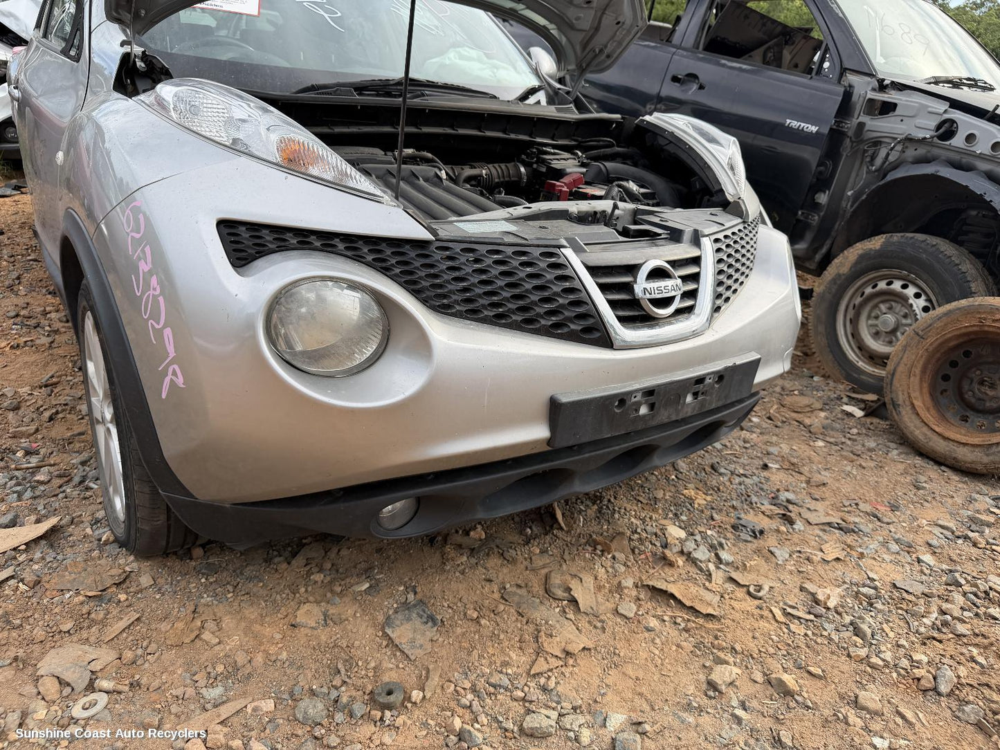 2014 Nissan Juke Front Bumper