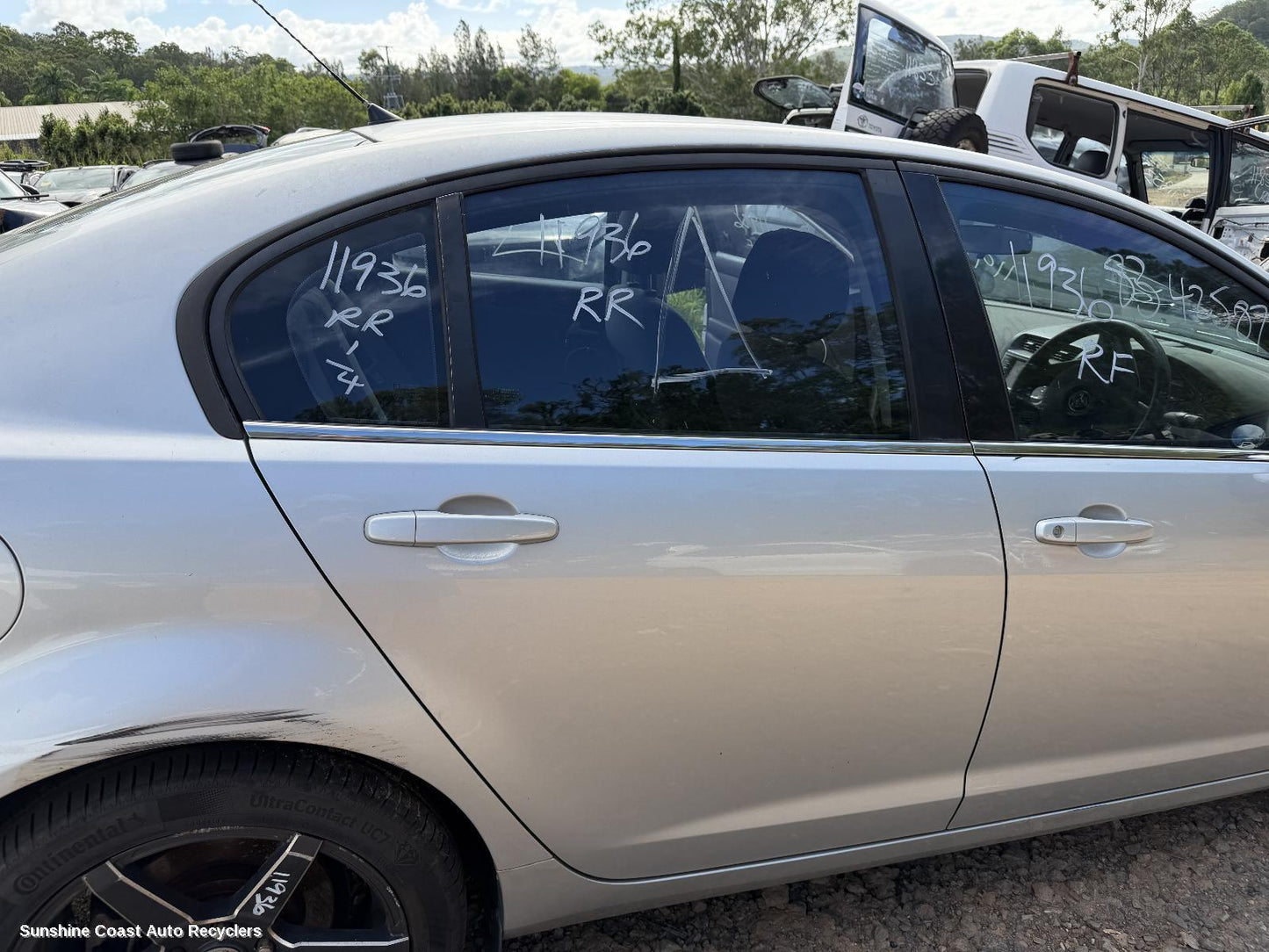 2006-2013 Holden Commodore Right Rear Door Sliding