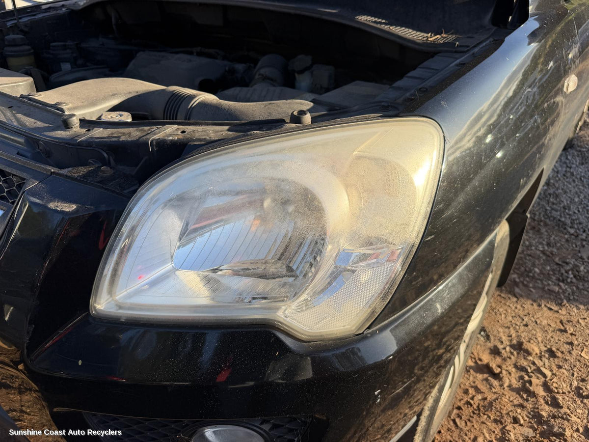 2004-2010 Kia Sportage Left Headlamp