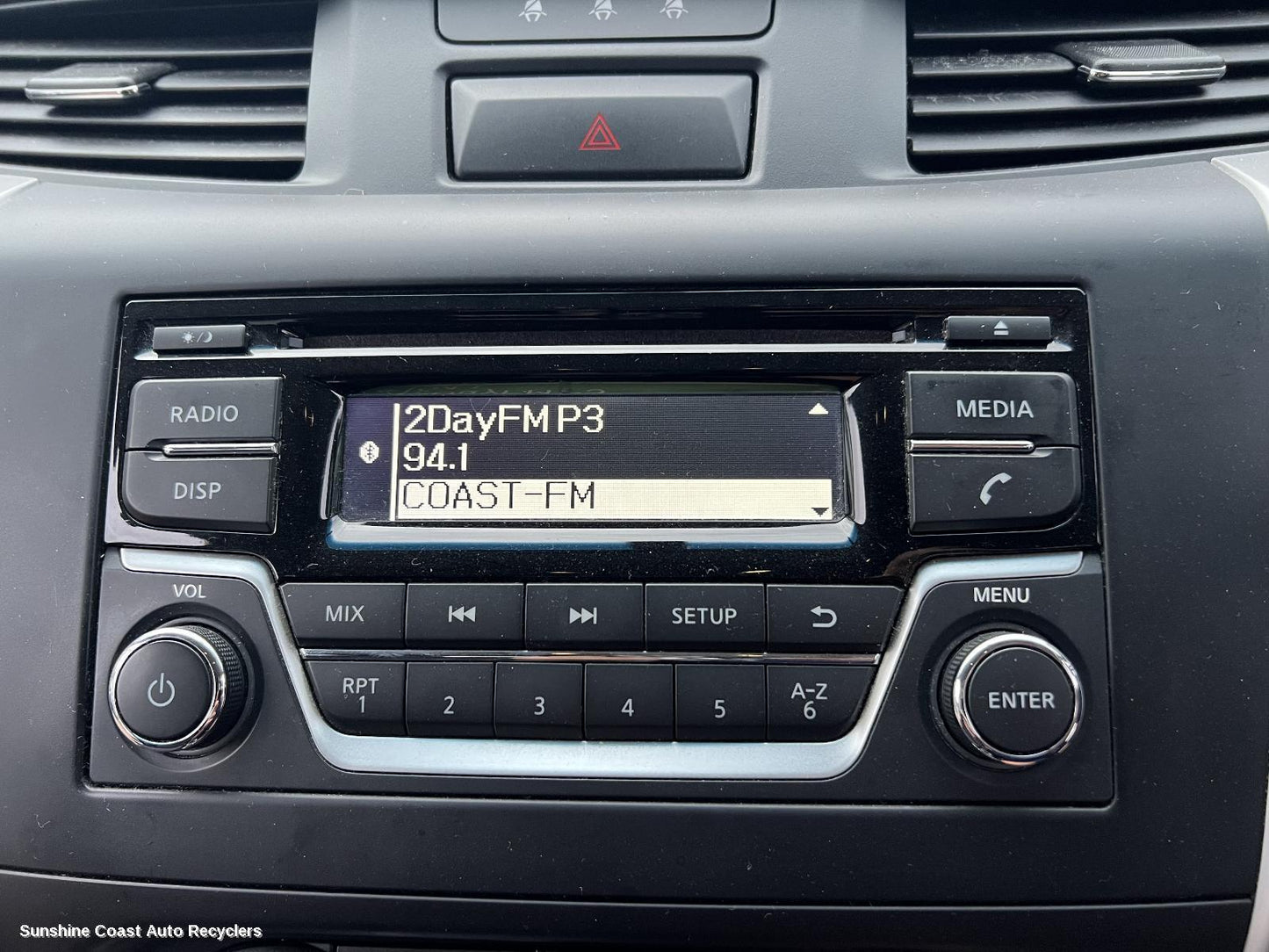 2015 Nissan Navara Radio Cd Dvd Sat Tv